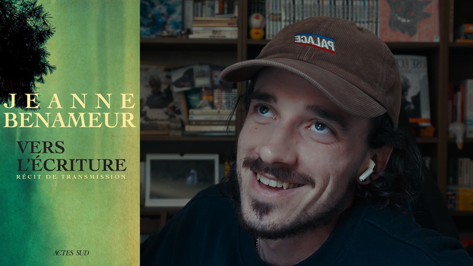 Couverture du livre 'Vers l'écriture' de Jeanne Benameur à côté d'Ybelion (Samuel Le Parc) souriant dans son studio